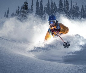 开云体育官方网站-篮球与足球的奇妙交汇，当NBA季后赛焦点战遇见喀麦隆单节与比利亚雷亚尔