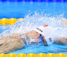 开云体育平台APP-F1年度争冠之夜，凯恩赛后评分拉满，见证传奇的诞生