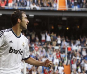 开云在线赛事平台-独舞的焦点，德罗赞如何用一己之力，压沉快船连续得分的狂潮