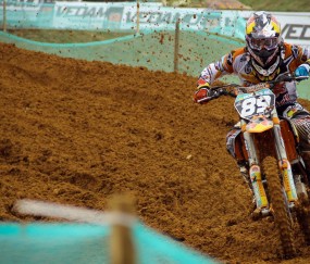 开云体育平台APP-詹姆斯爆发引领吉林队关键战突围，雄鹿防线遭遇冰火洗礼