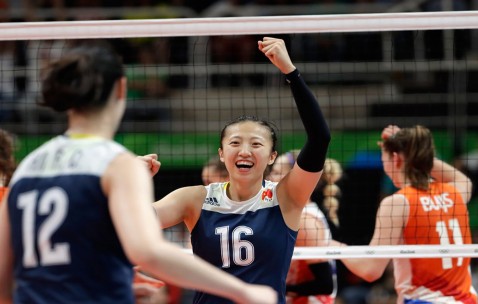 开云体育-莱奥加时一剑封喉，希腊险胜中国书写绿茵传奇