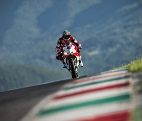 开云体育平台APP-范弗利特之夜，当落选秀在总决赛舞台逆转宇宙勇