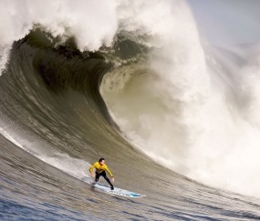 开云体育APP下载-赛道上的孤勇者，周冠宇关键制胜，迈凯伦鏖战雷诺车队