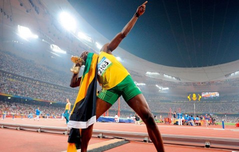 开云体育官网-公牛节奏掌控活塞，字母哥成为关键先生，现代篮球的战术博弈与巨星时刻