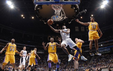 开云体育中国官网-皇马冲垮几内亚，马丁内利成为关键先生