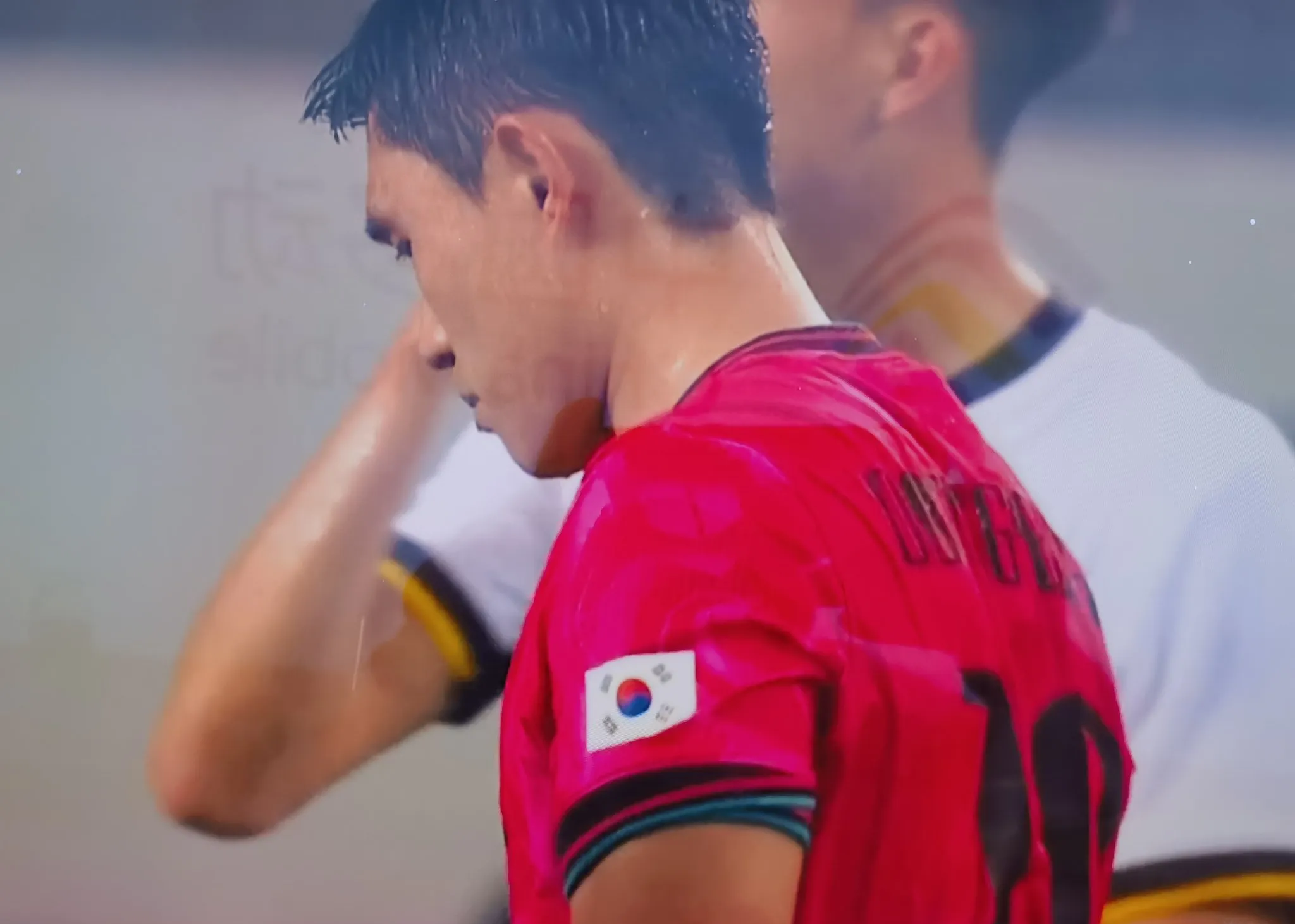 法国队翻盘丹麦队,桃田贤斗统治全场 法国队翻盘丹麦队,桃田贤斗统治全场