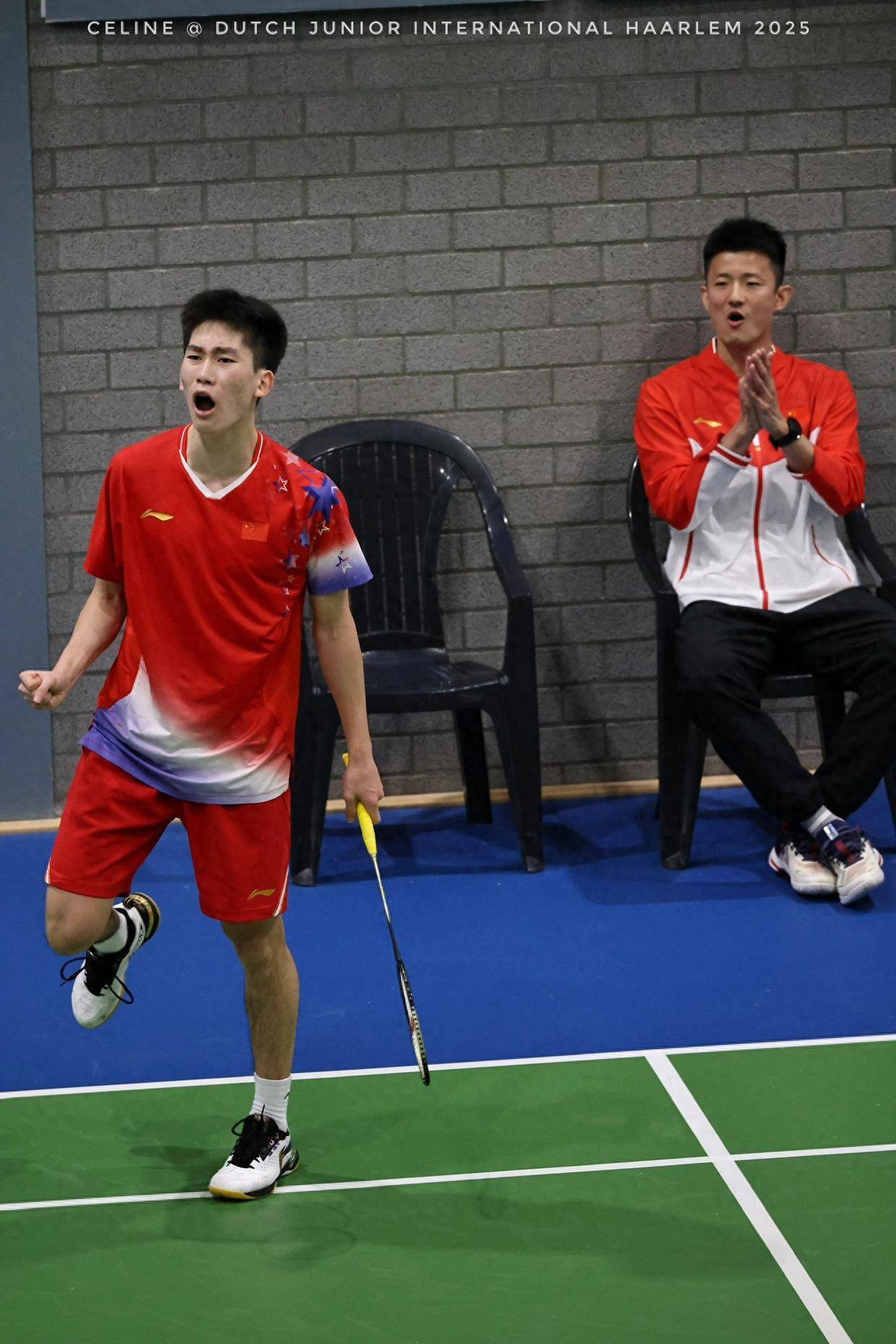 日本羽毛球队翻盘英格兰羽毛球队，谌龙绝境逆转