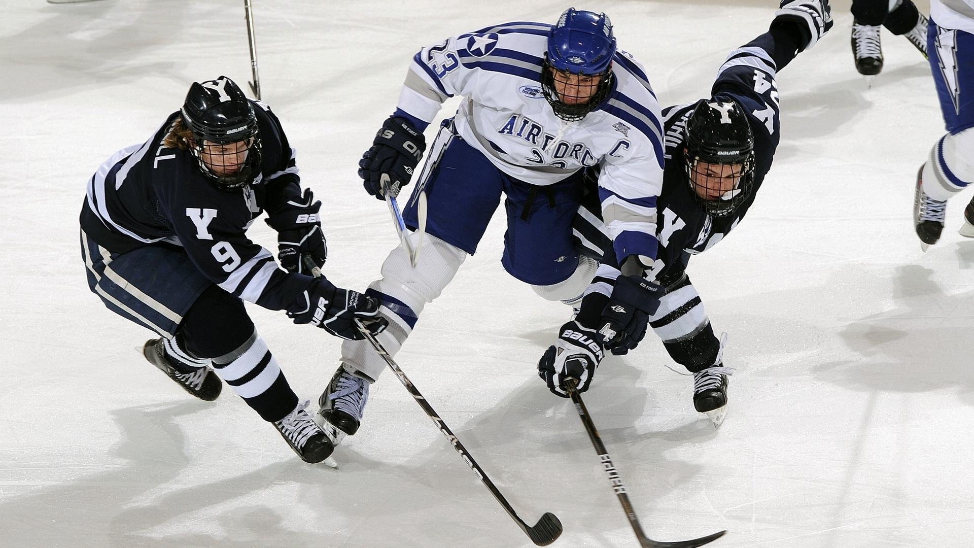 新疆队轻取篮网，利拉德扛起全队